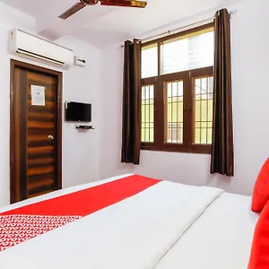 Oyo Flagship 70819 Royal King Hotel Delhi (National Capital Territory of India)